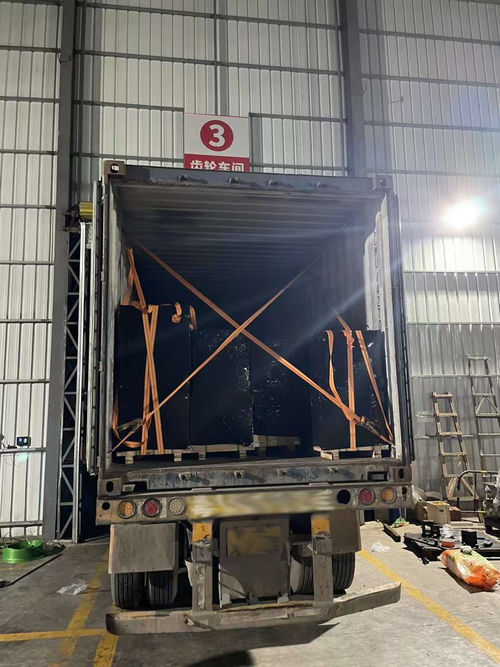 Container loading at warehouse